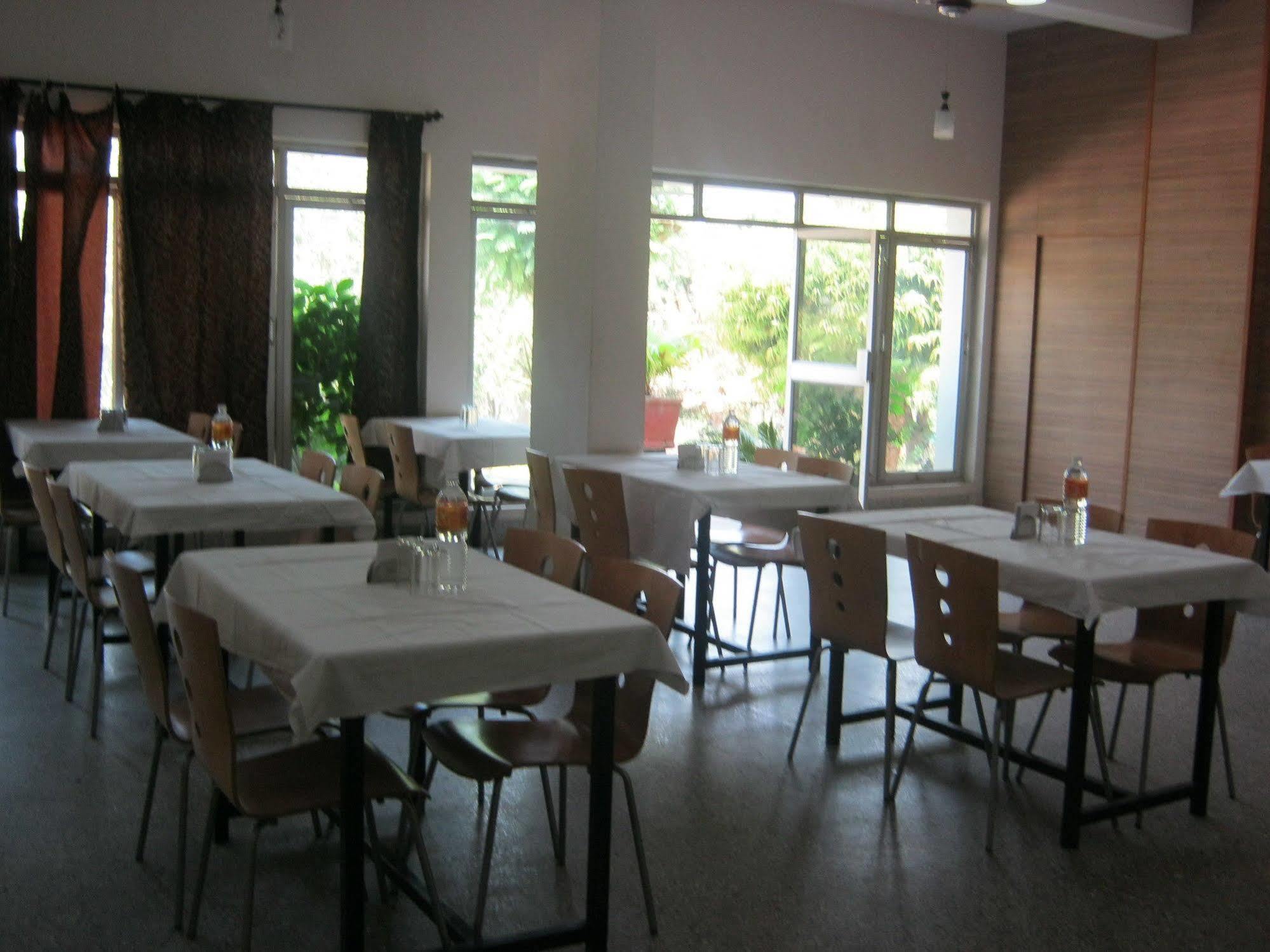 Kstdc Hotel Mayura Kauvery Krs Hosa Kannambādi Εξωτερικό φωτογραφία